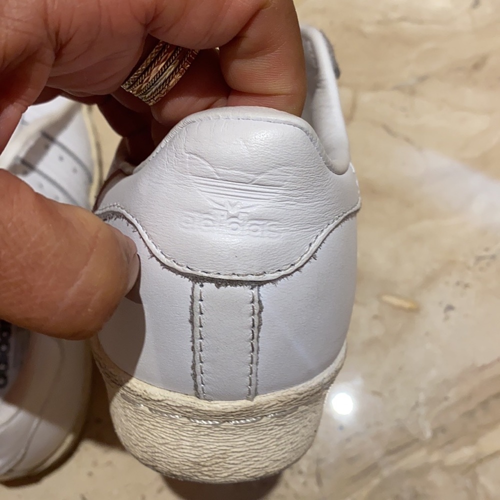 Adidas - Picture 3 of 5